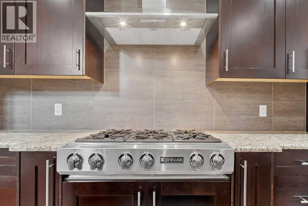 Single Family House for Sale in   Avenue NW Capitol Hill Calgary 