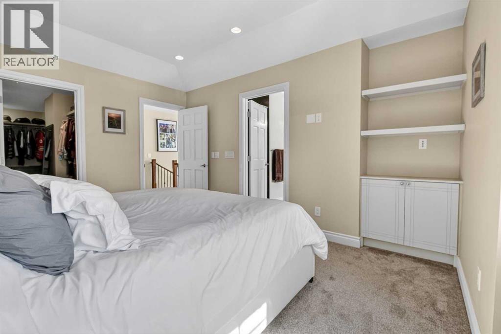 Single Family House for Sale in   Avenue NW Capitol Hill Calgary 