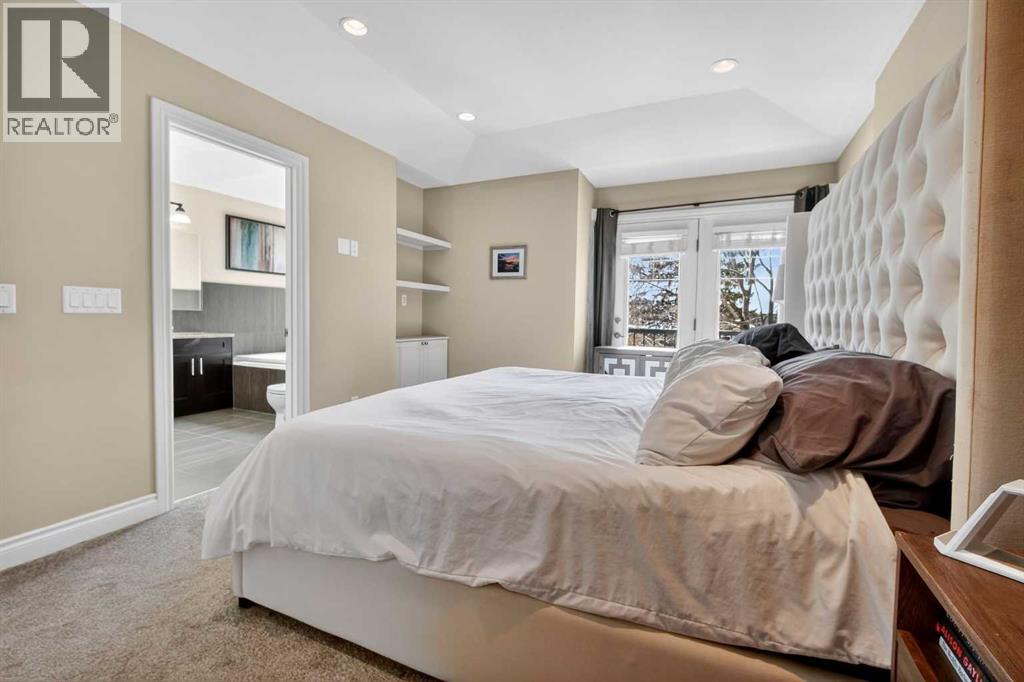 Single Family House for Sale in   Avenue NW Capitol Hill Calgary 