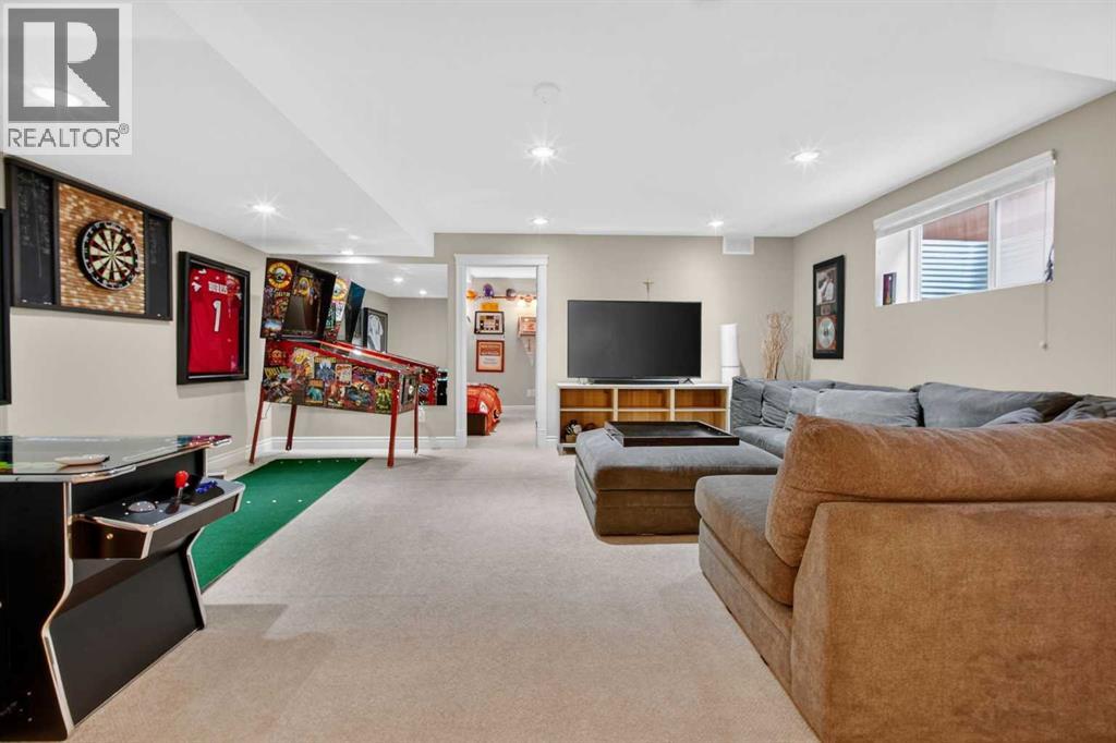 Single Family House for Sale in   Avenue NW Capitol Hill Calgary 