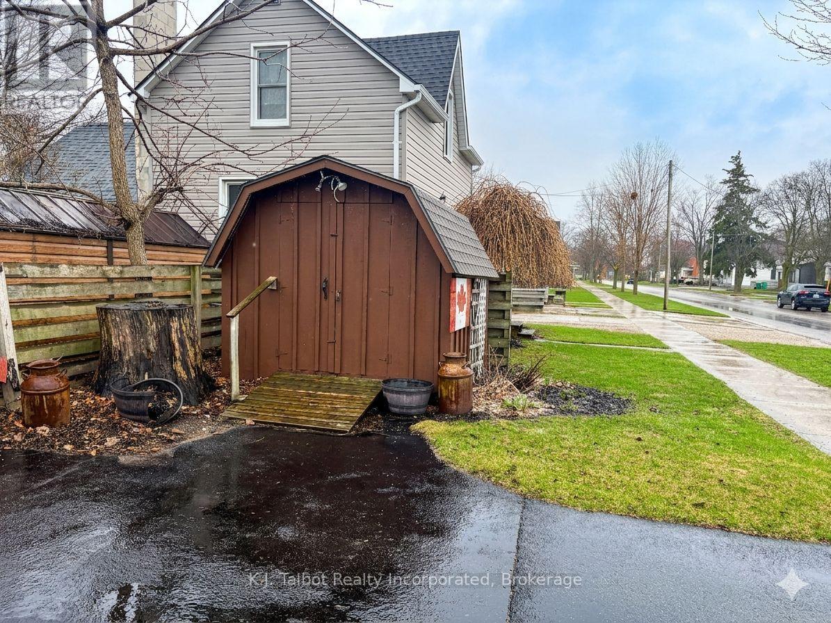 138 BRITANNIA ROAD E - Image 3