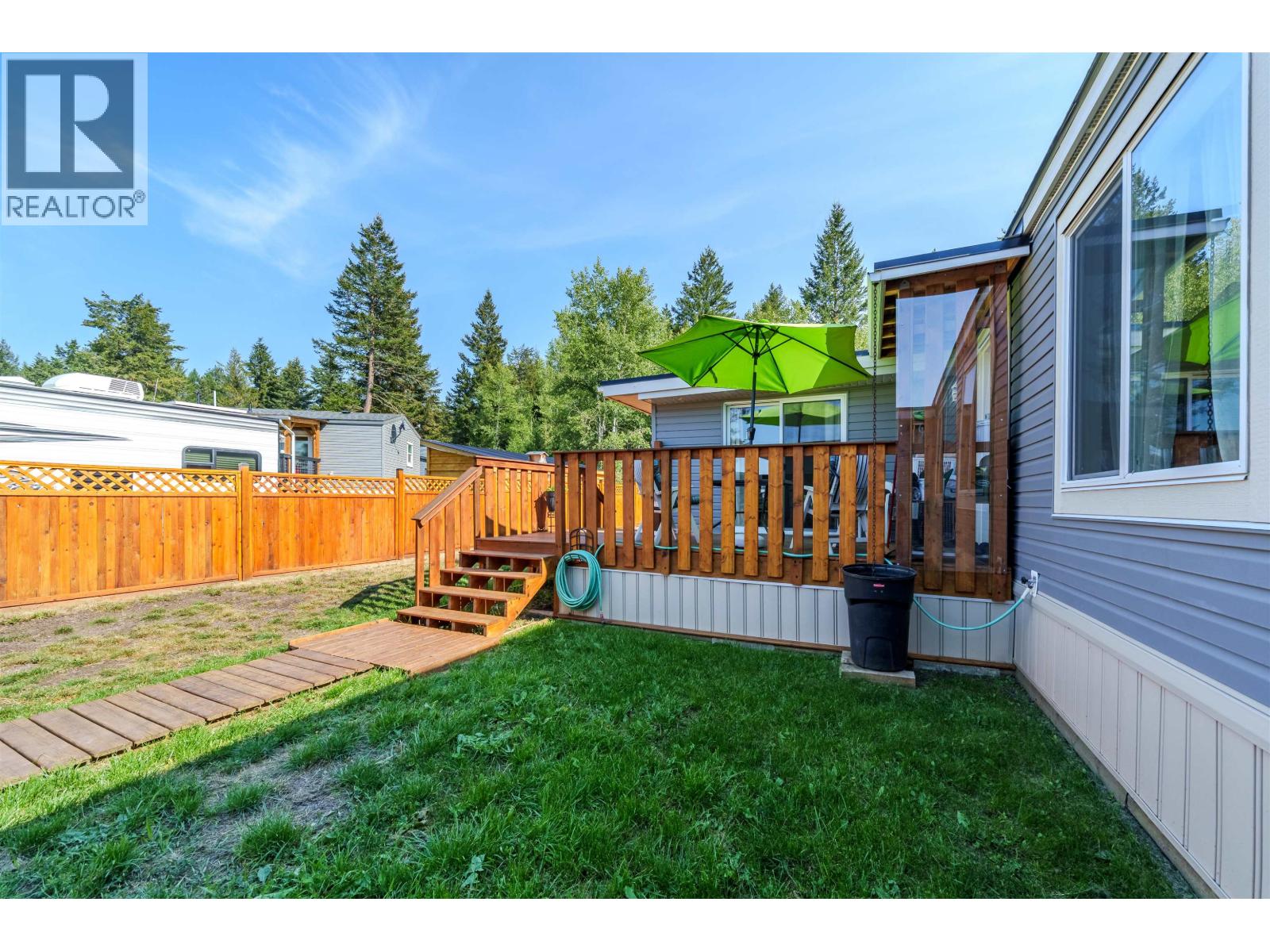 #12 4072 LAC LA HACHE STATION ROAD - 8