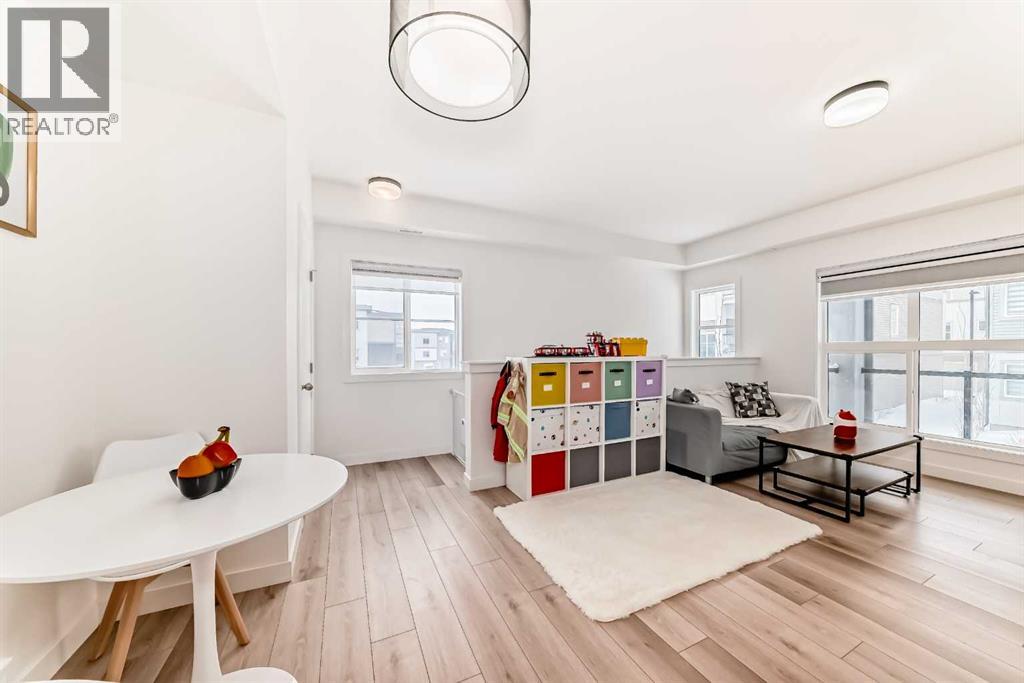 Single Family House for Sale in  Spring Creek Common SW Springbank Hill Calgary 