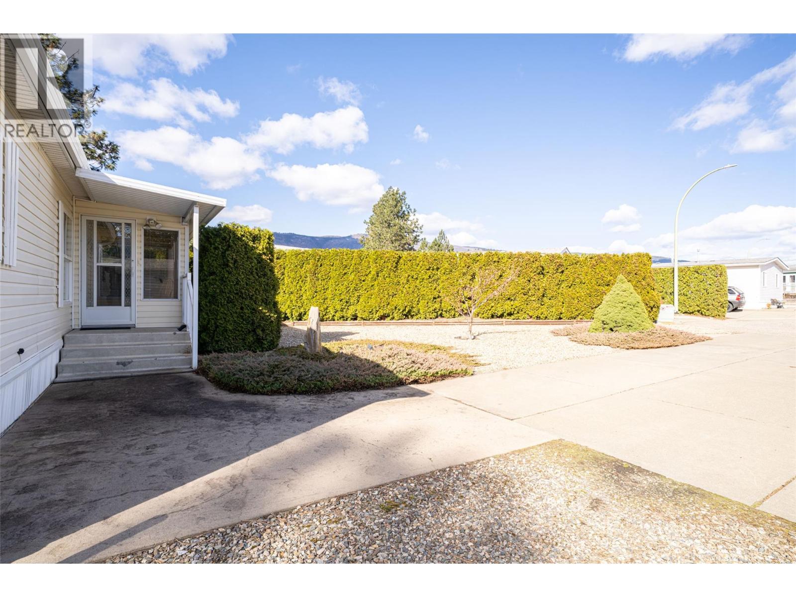 #5 9510 Highway 97N - 8