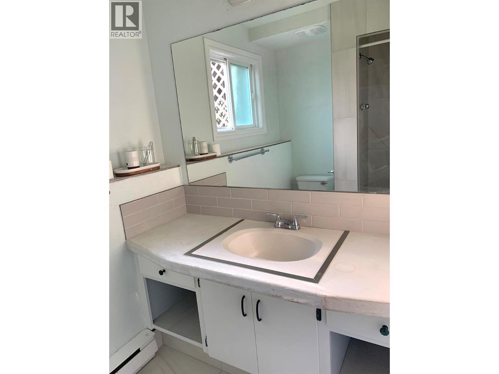  2662 Longhill Road, Kelowna