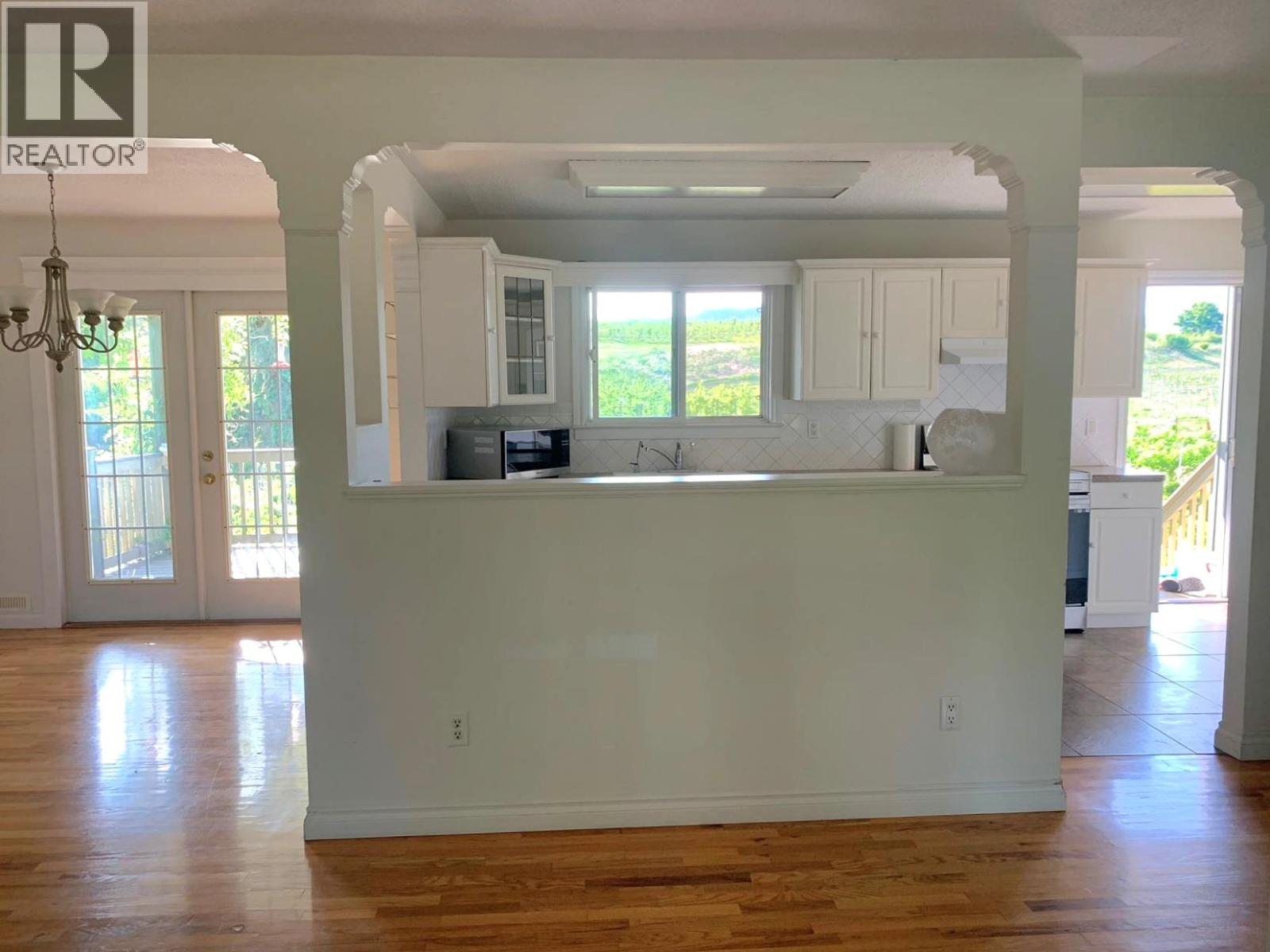  2662 Longhill Road, Kelowna