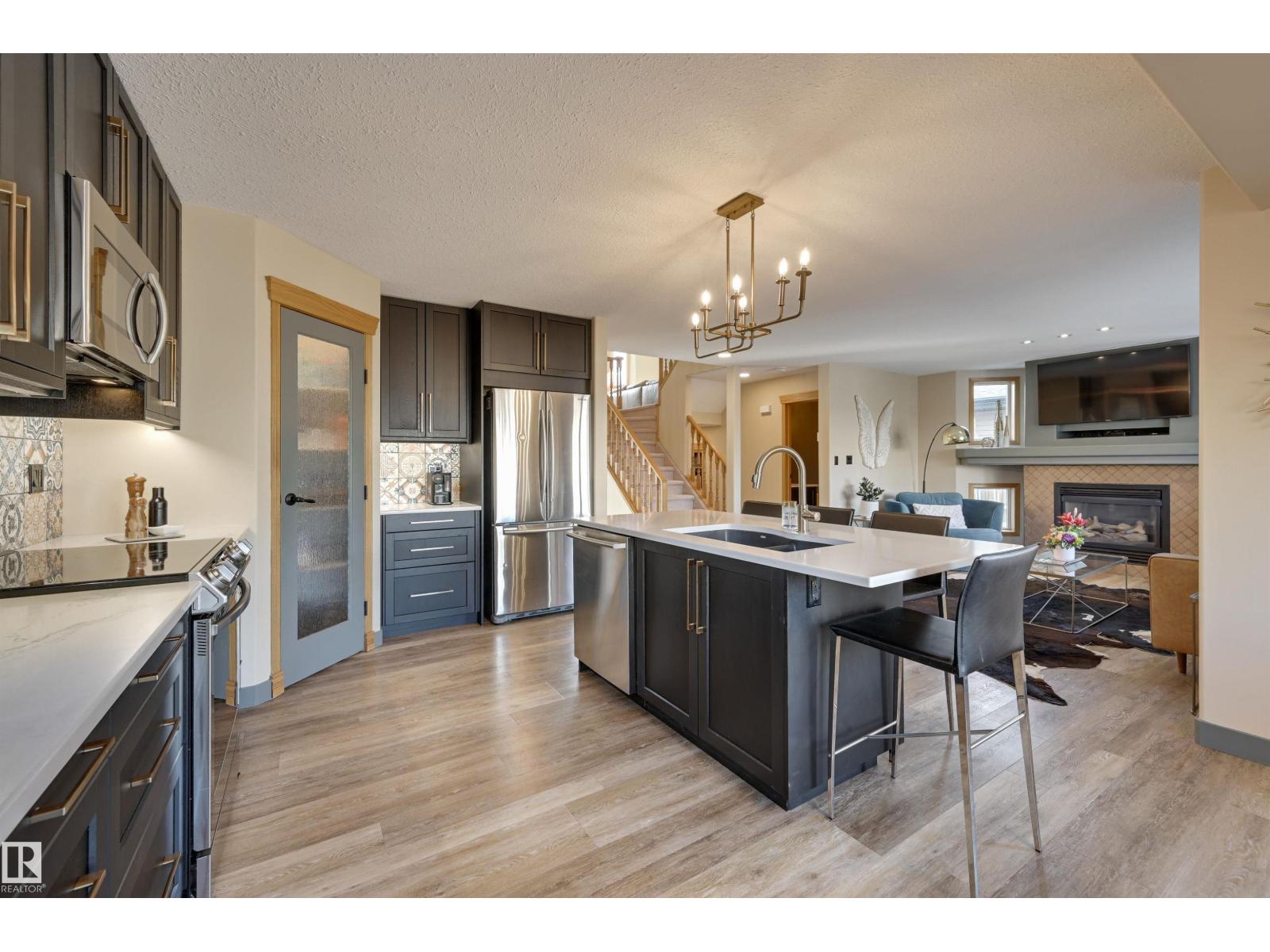 663 MEADOWVIEW CR, Sherwood Park