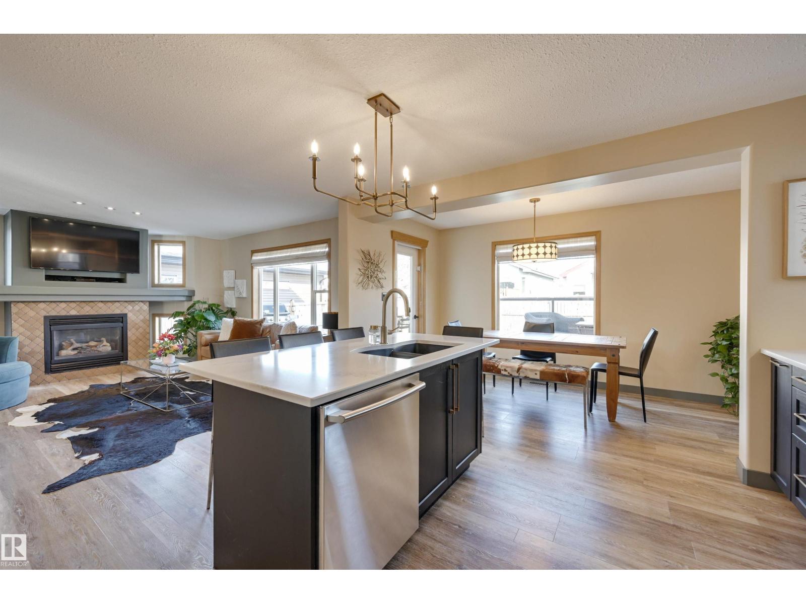 663 MEADOWVIEW CR, Sherwood Park