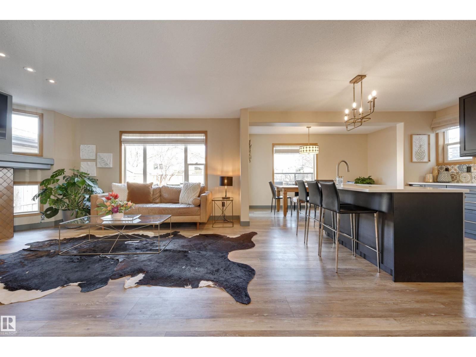 663 MEADOWVIEW CR, Sherwood Park