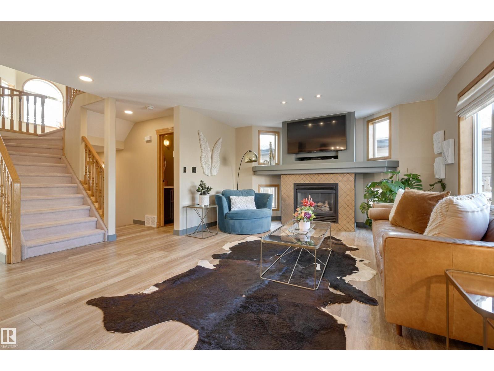 663 MEADOWVIEW CR, Sherwood Park