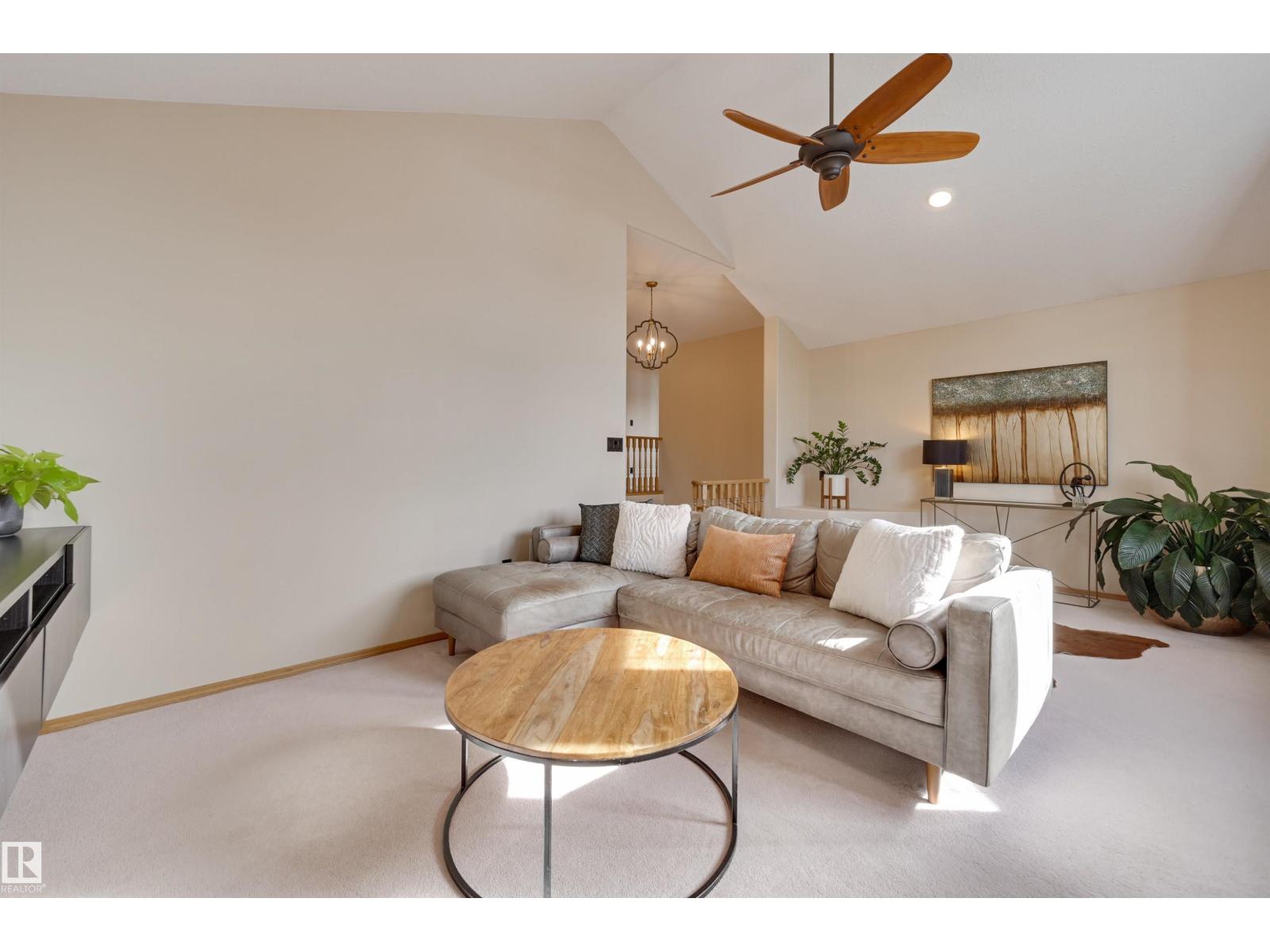 663 MEADOWVIEW CR, Sherwood Park