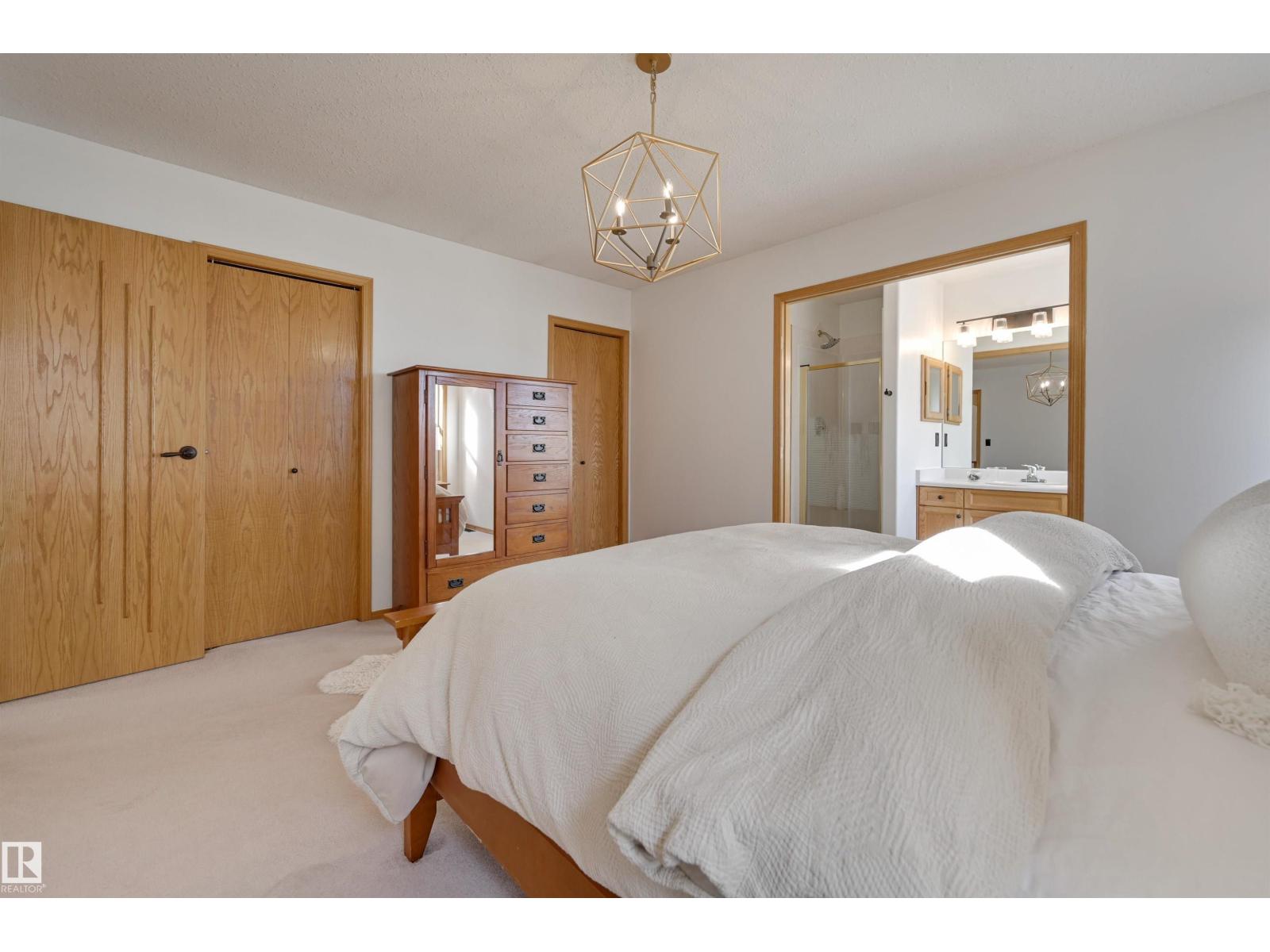 663 MEADOWVIEW CR, Sherwood Park