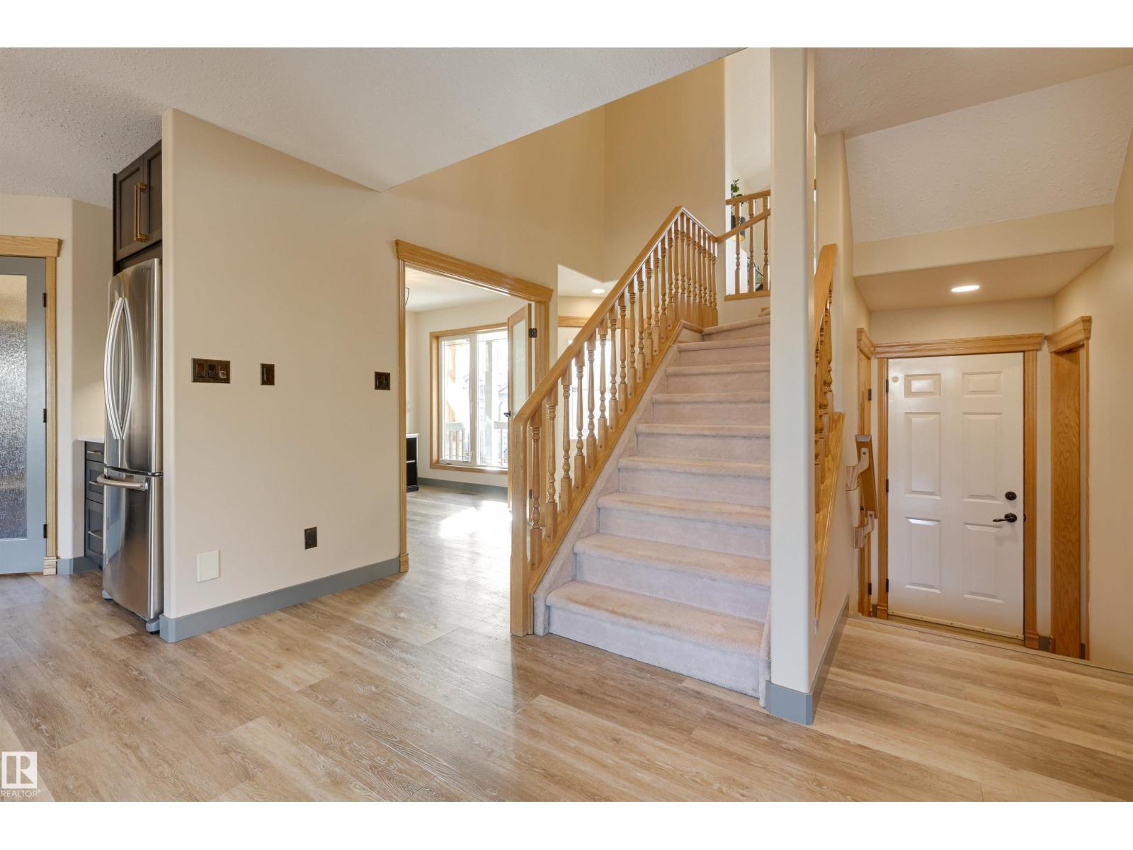 663 MEADOWVIEW CR, Sherwood Park