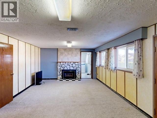 4565 MANSON AVE - 22