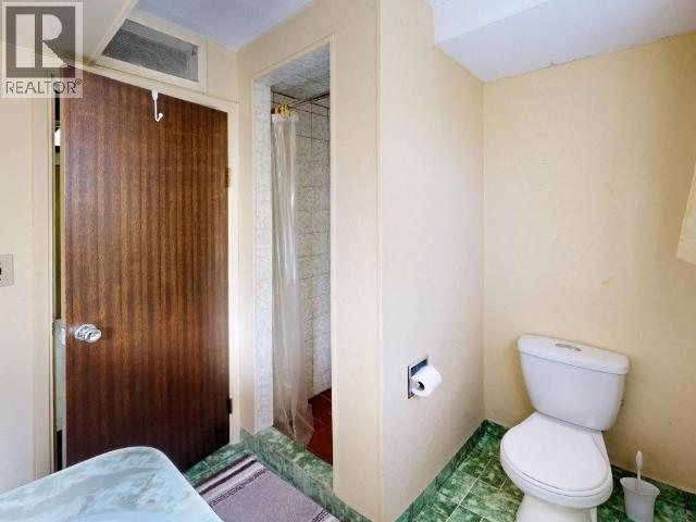 4565 MANSON AVE - 27