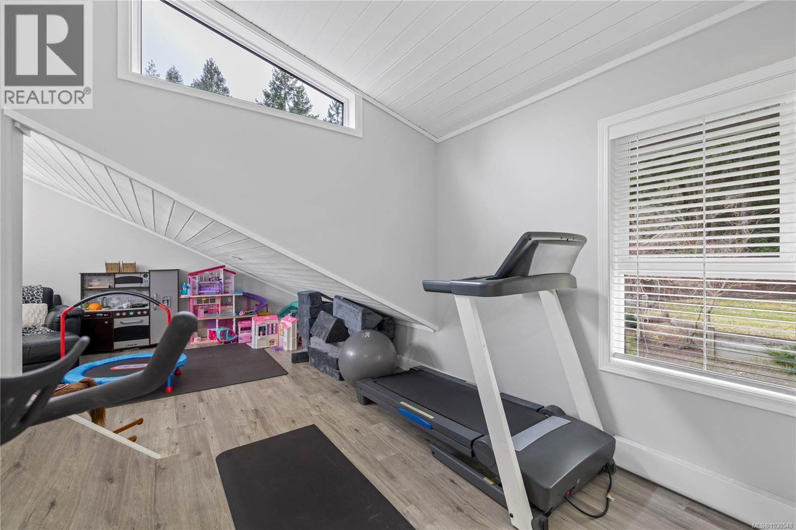 2191 FLORENCE DR - 36