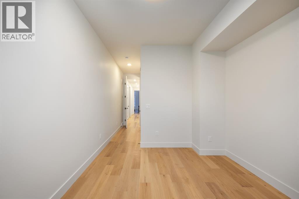 Single Family House for Sale in   Street NW Hillhurst Calgary 