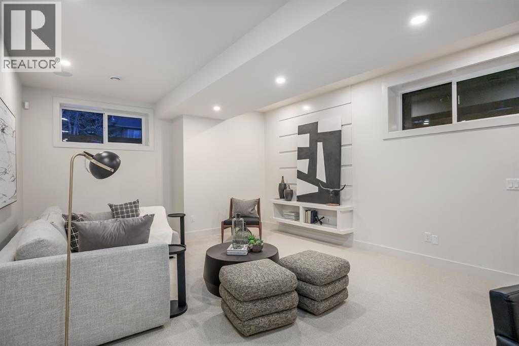 Single Family House for Sale in   Street NW Hillhurst Calgary 