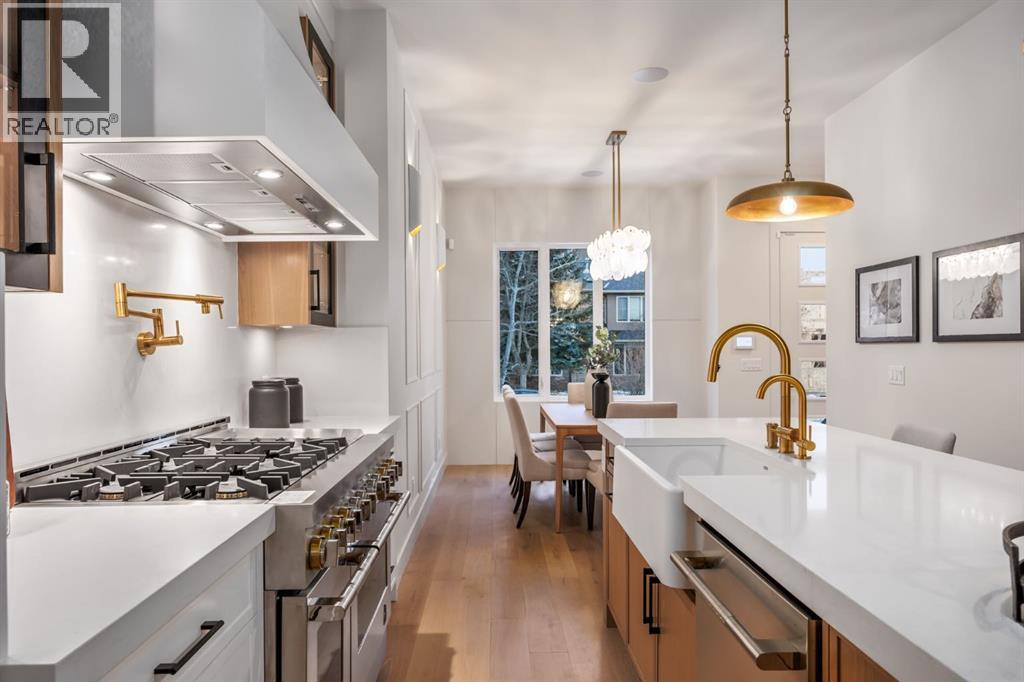 Single Family House for Sale in   Street NW Hillhurst Calgary 