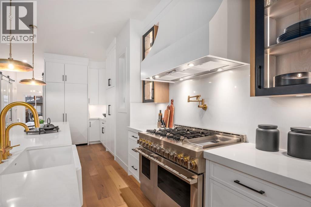 Single Family House for Sale in   Street NW Hillhurst Calgary 