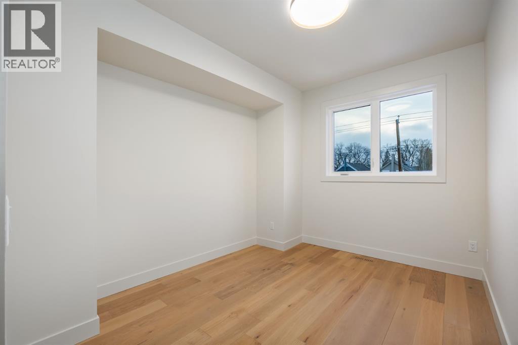 Single Family House for Sale in   Street NW Hillhurst Calgary 