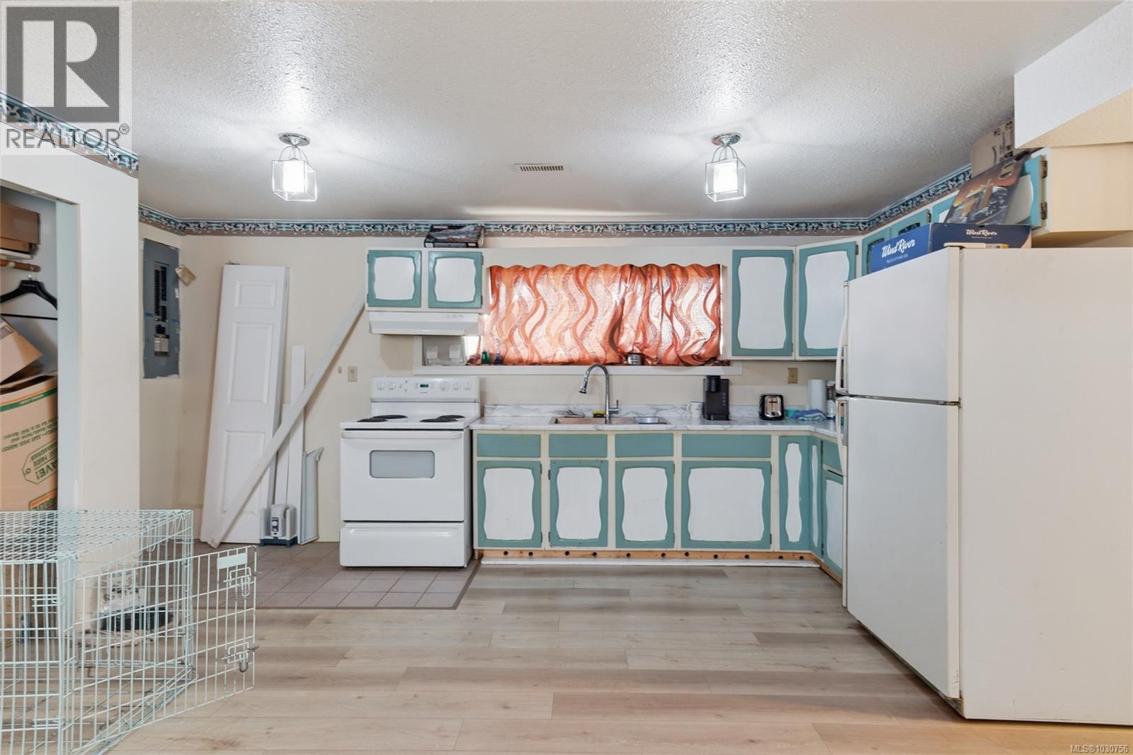 4090 Wood Ave, Port Alberni