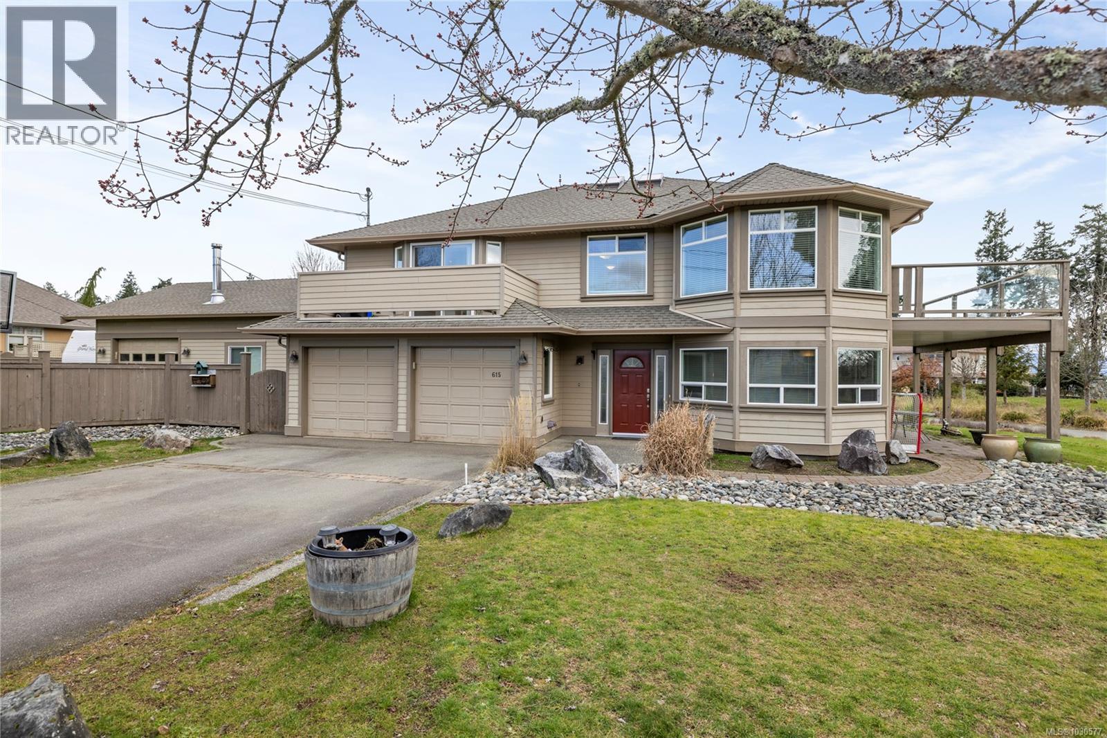 615 CHINOOK AVE - 38