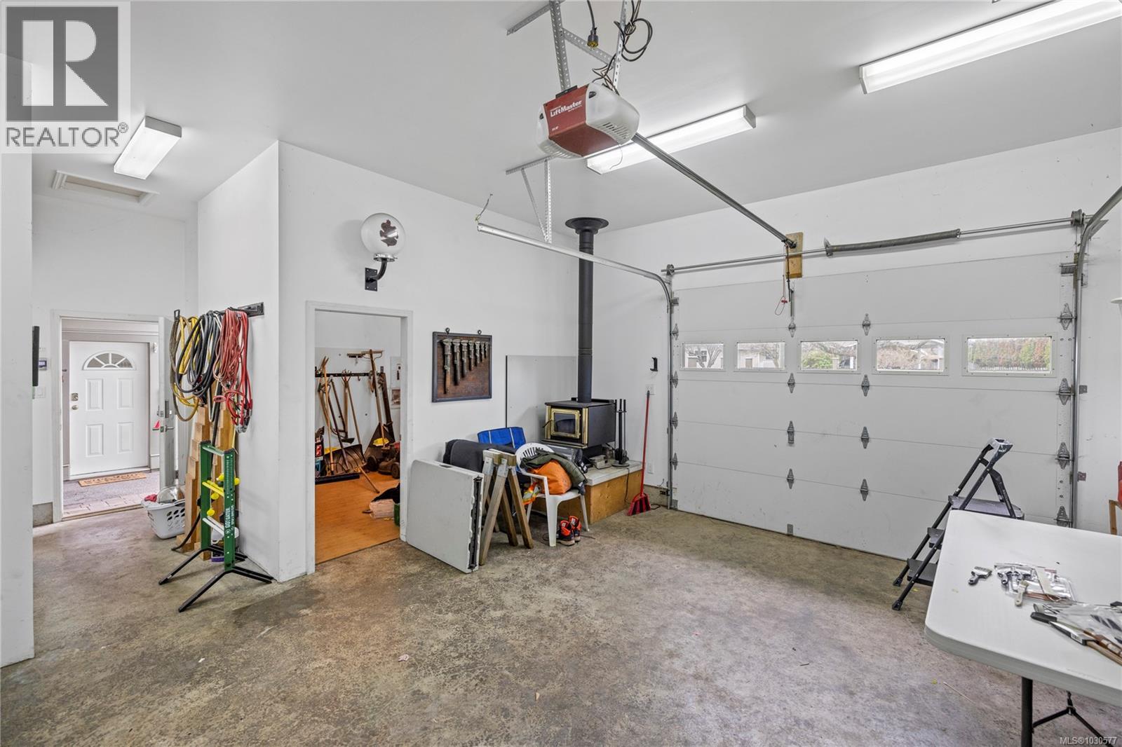 615 CHINOOK AVE - 42