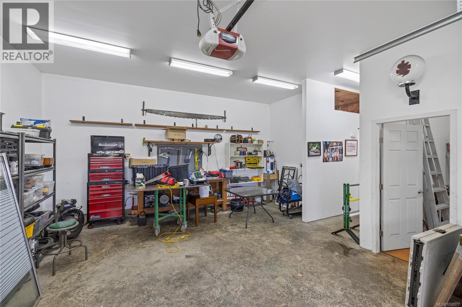 615 CHINOOK AVE - 43