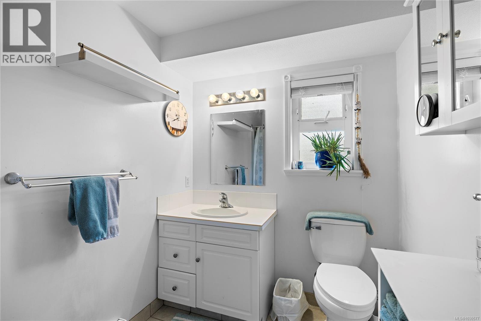 615 CHINOOK AVE - 53