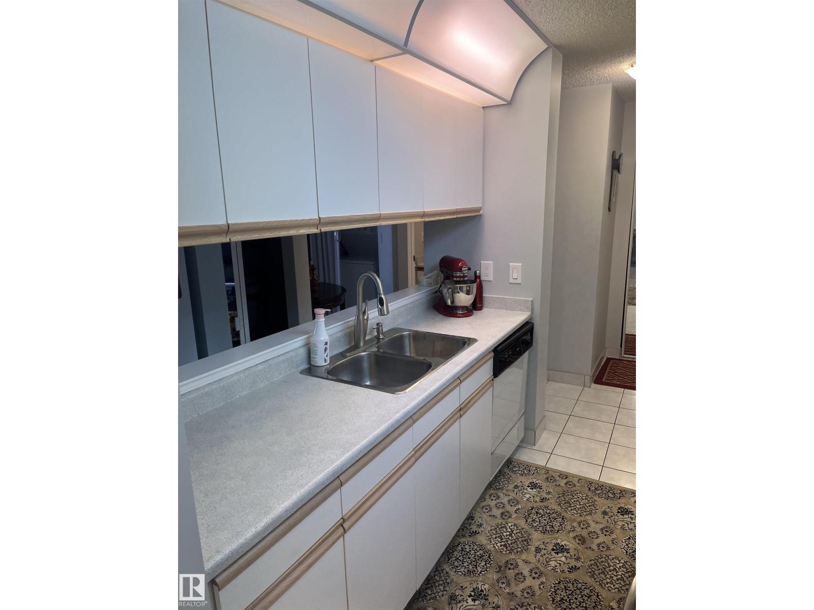 #302 17467 98A AV NW, Edmonton