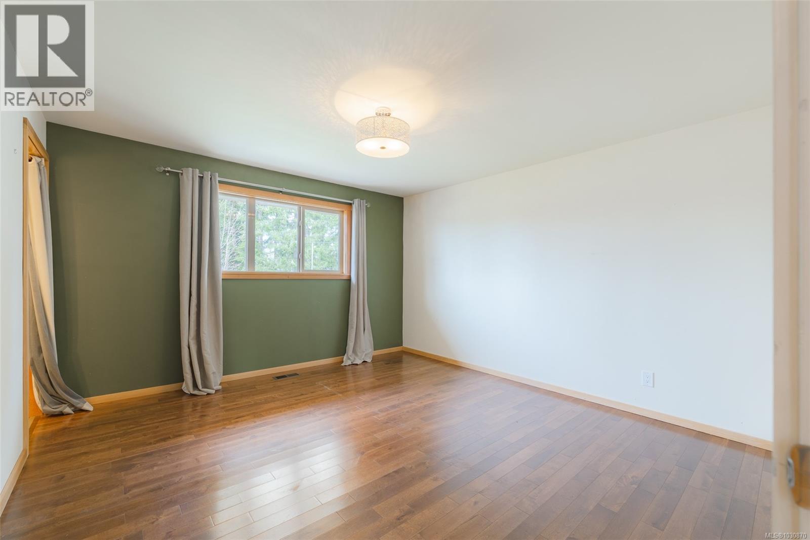 5438 Haslam Dr, Port Alberni