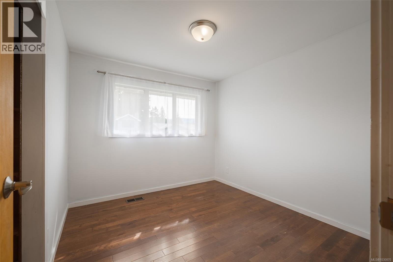 5438 Haslam Dr, Port Alberni