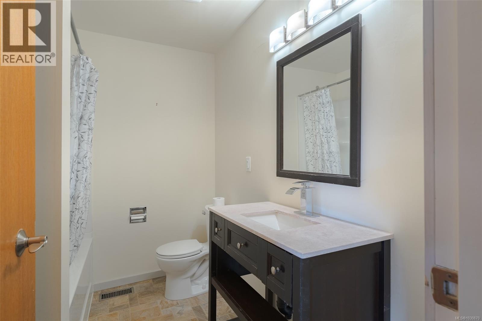 5438 Haslam Dr, Port Alberni