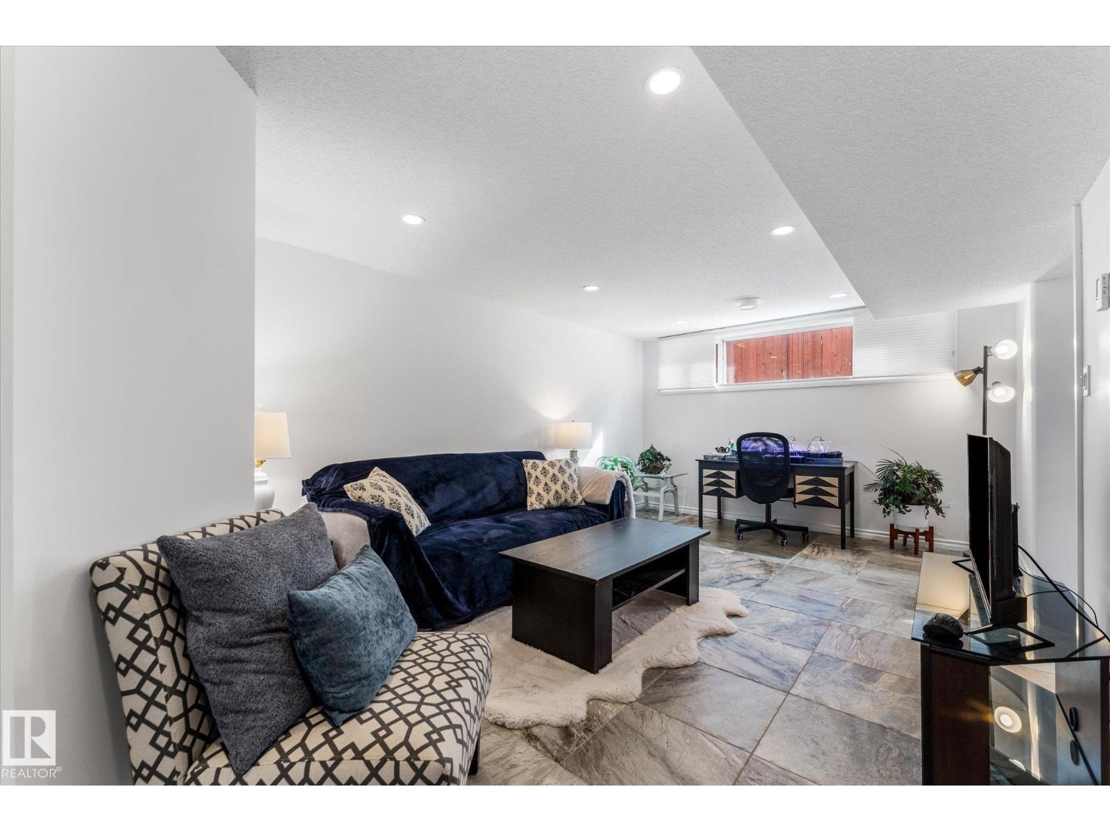 10920 132 ST NW, Edmonton