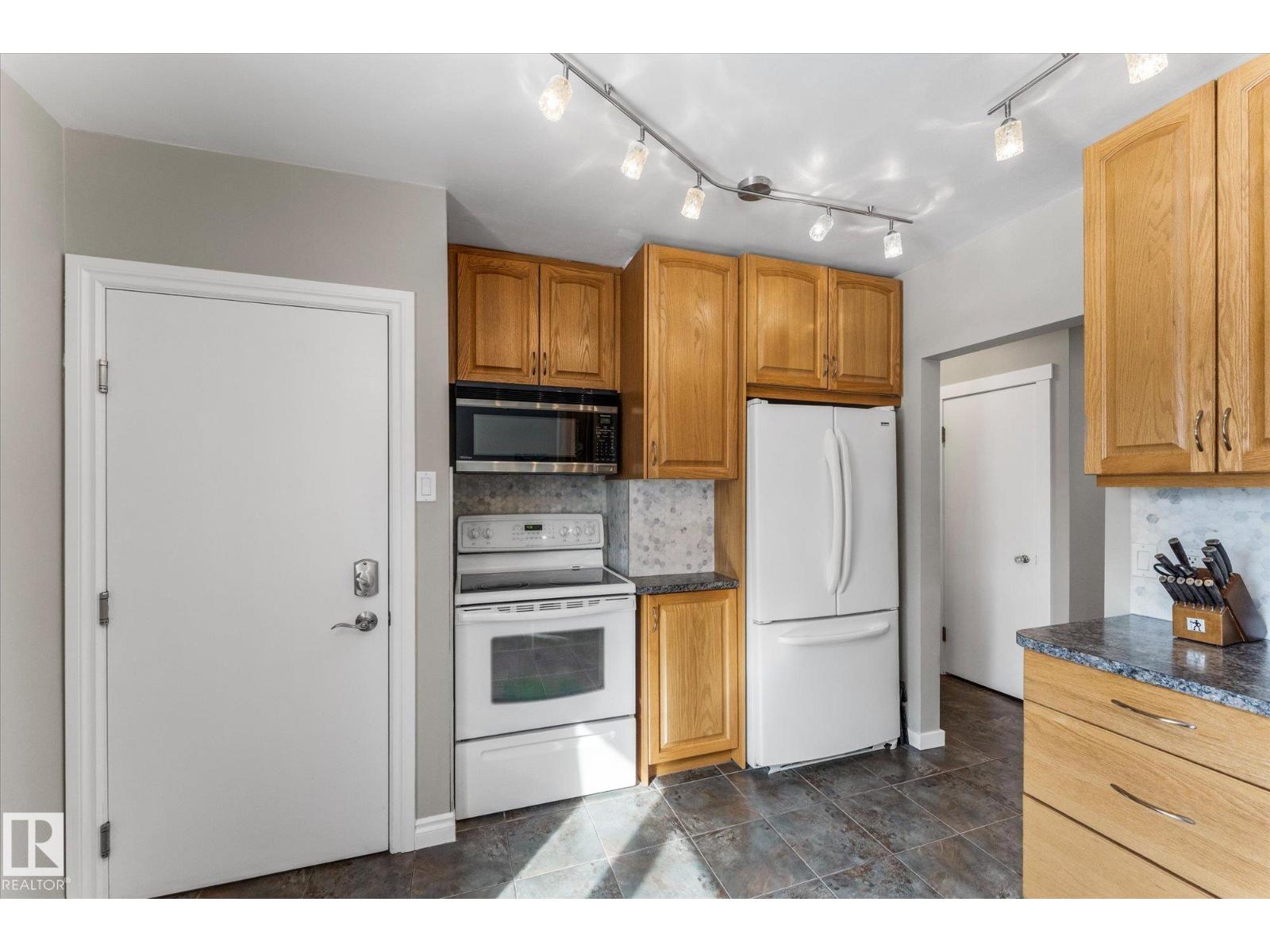 10920 132 ST NW, Edmonton