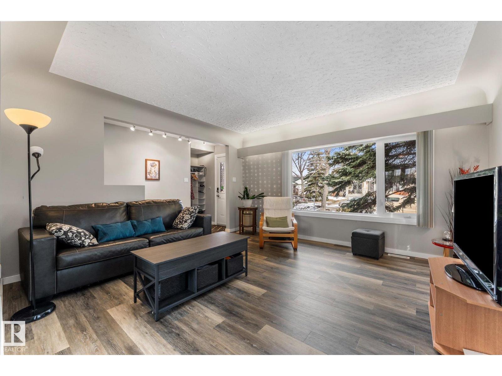 10920 132 ST NW, Edmonton