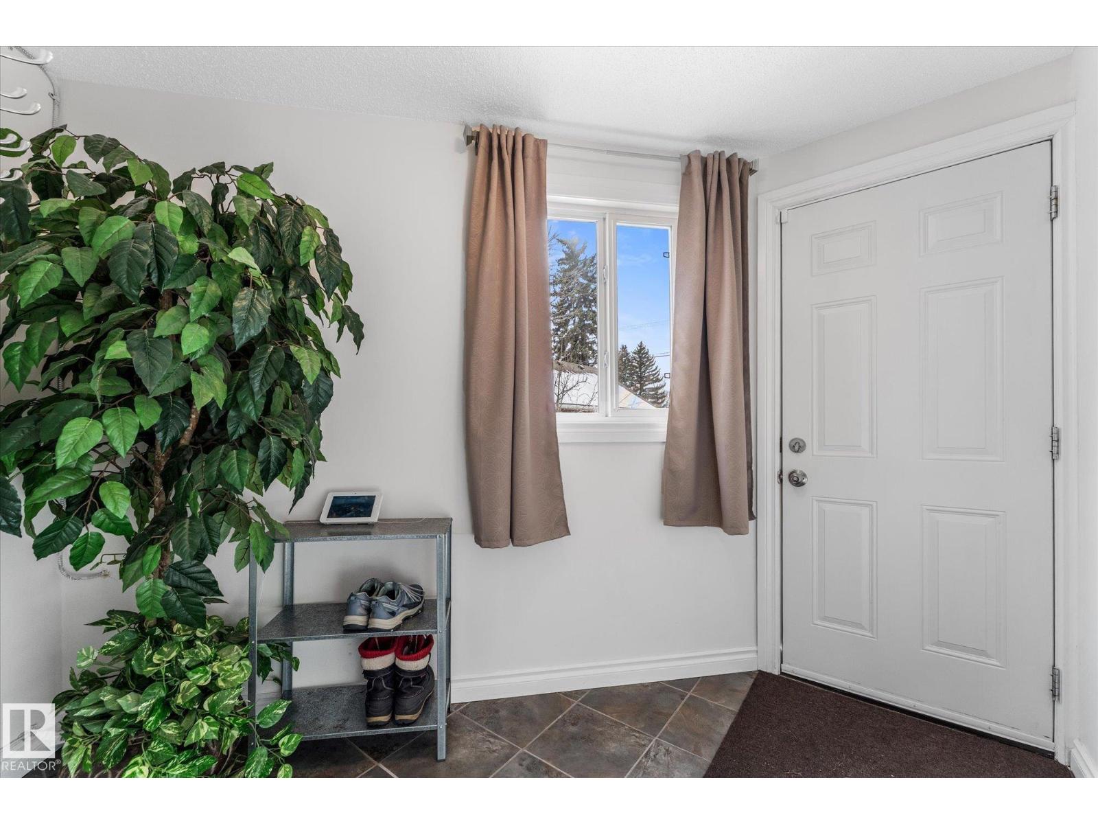 10920 132 ST NW, Edmonton