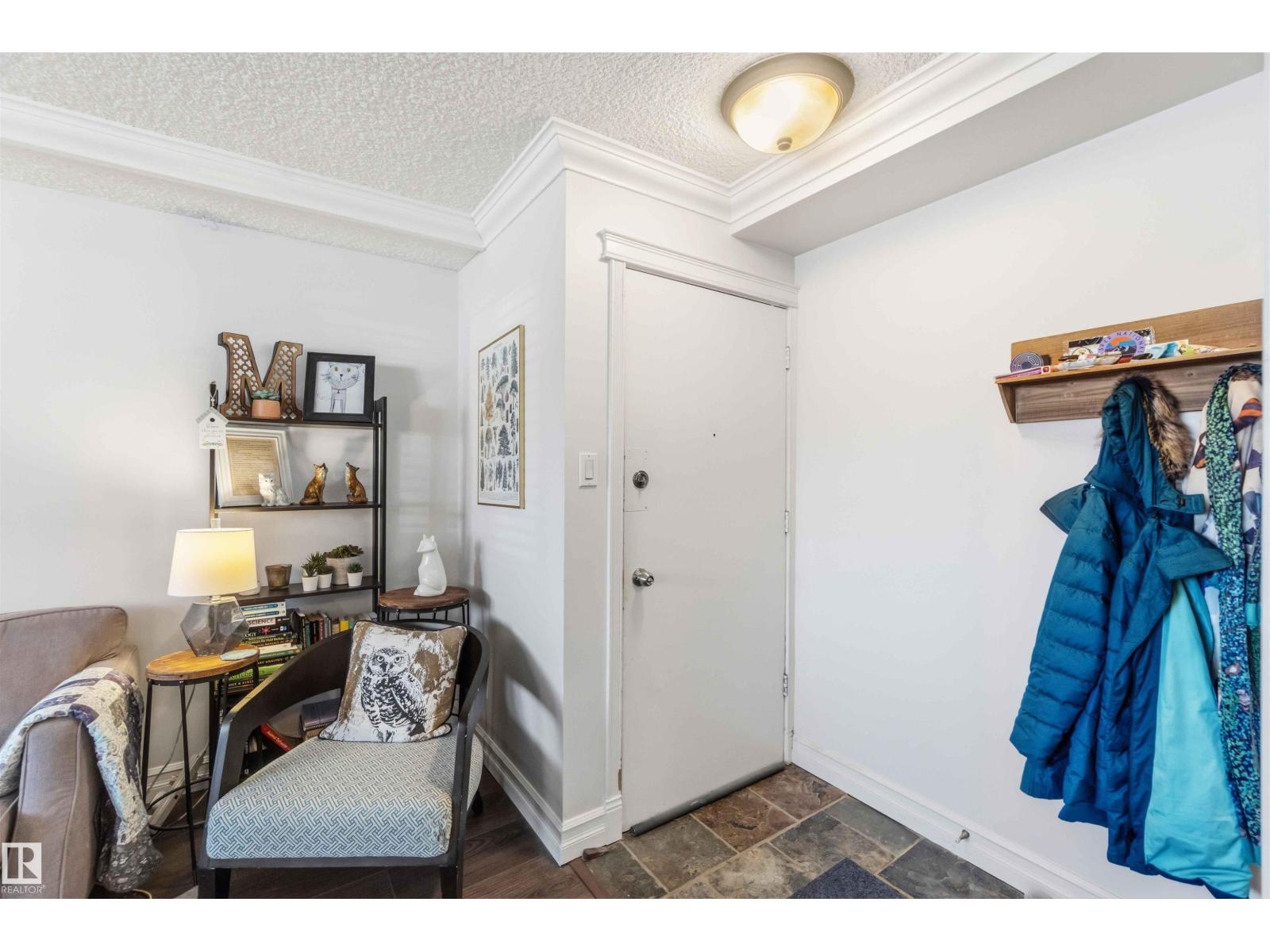 #111 10225 117 ST NW, Edmonton