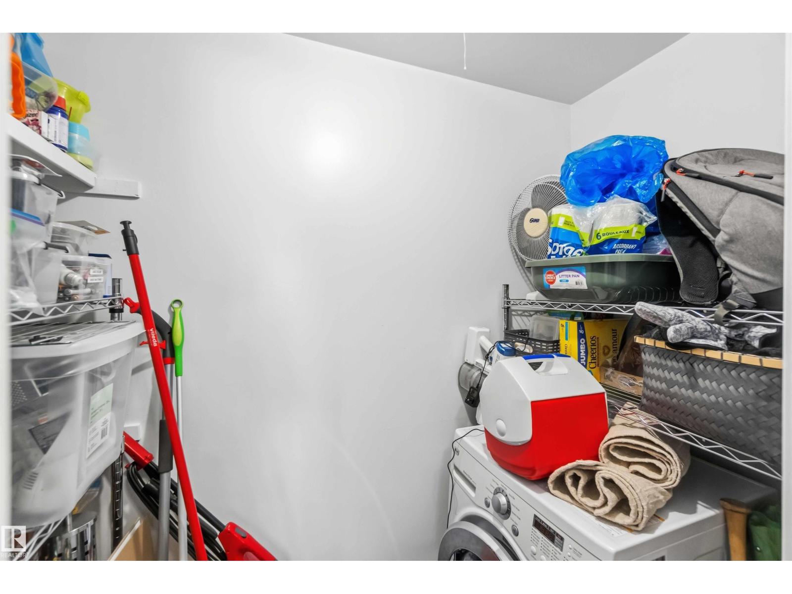 #111 10225 117 ST NW, Edmonton