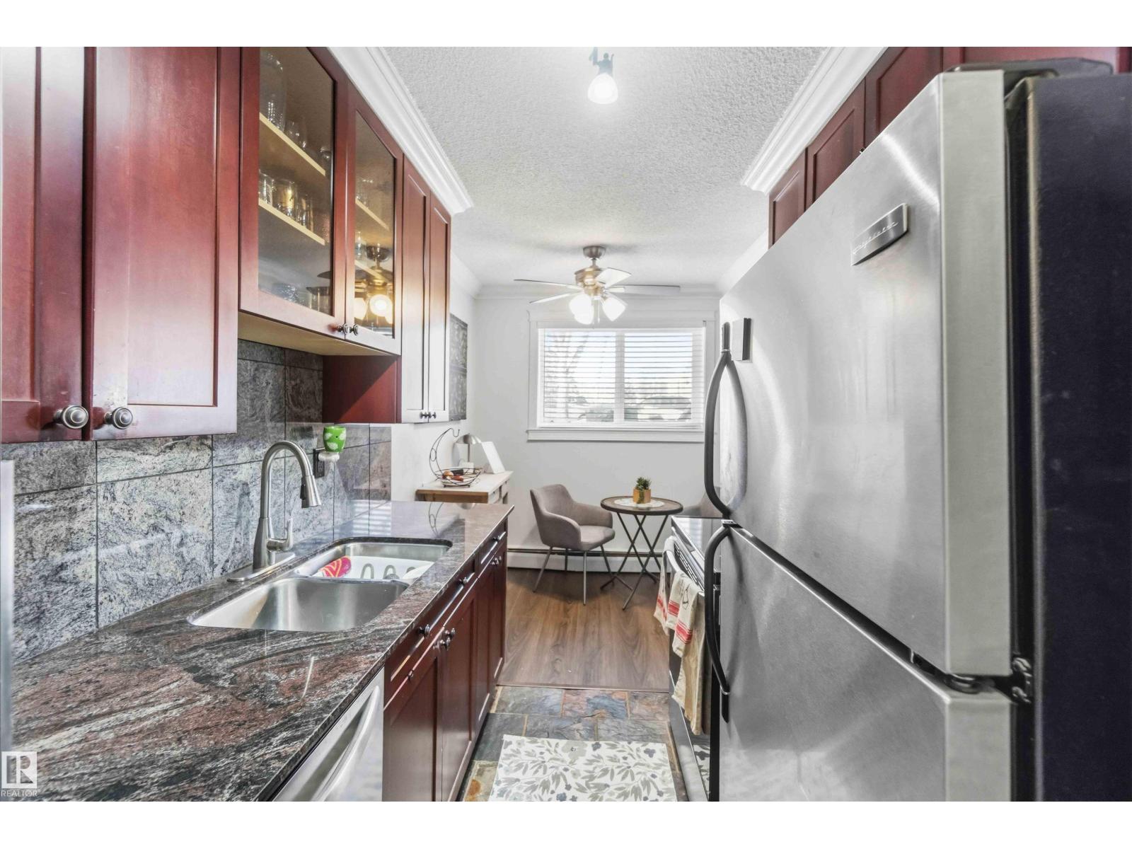 #111 10225 117 ST NW, Edmonton