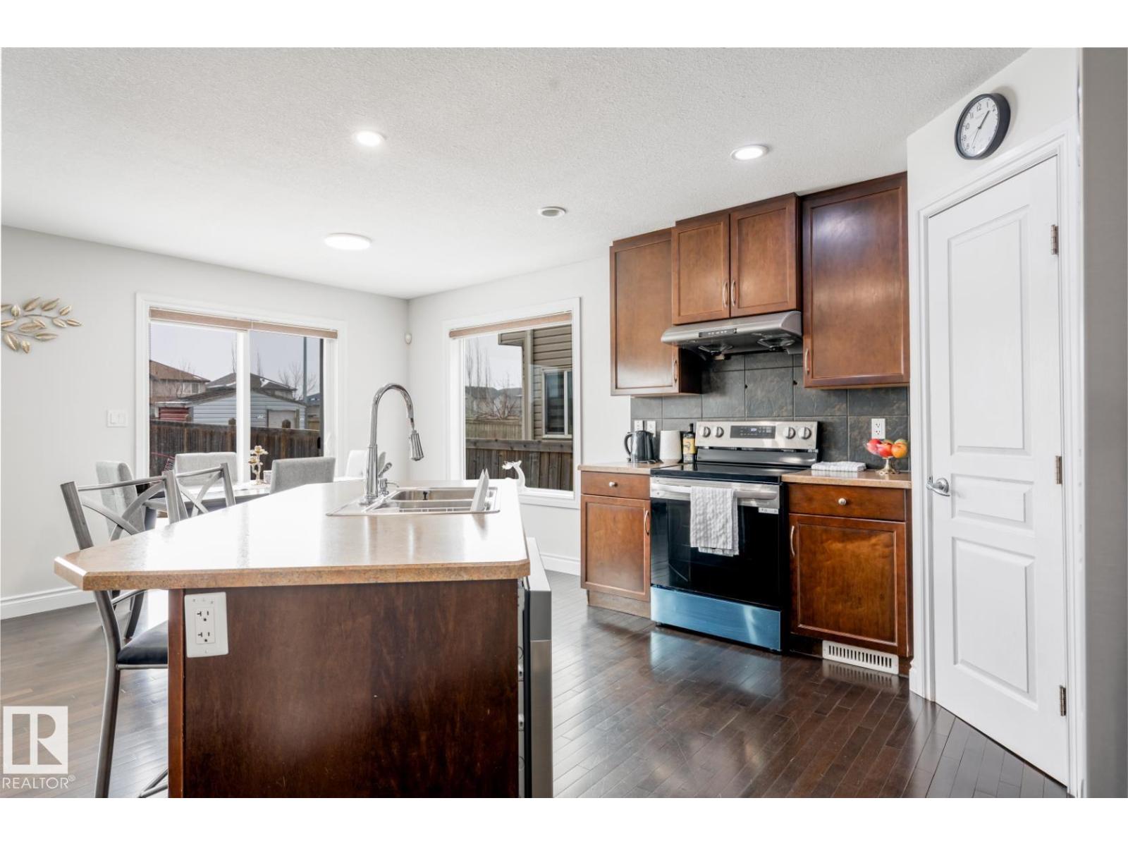 3230 22A Ave Nw NW, Edmonton