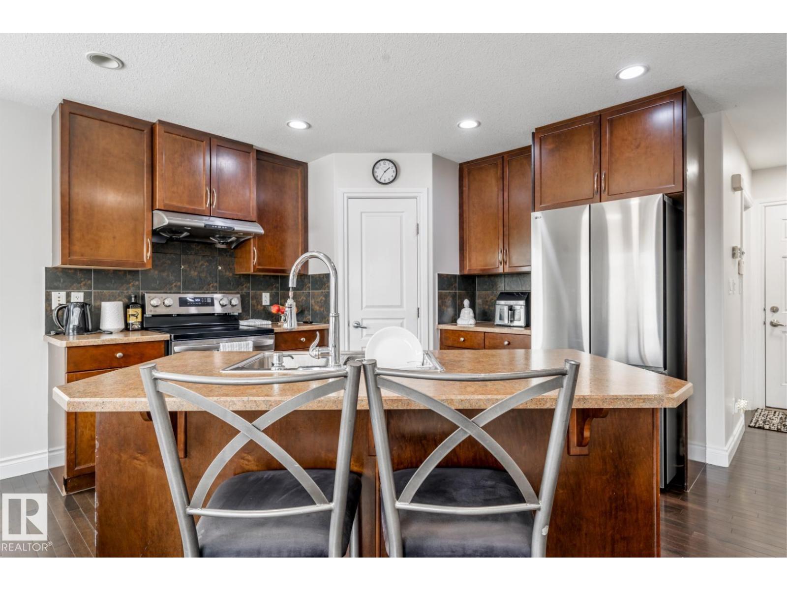 3230 22A Ave Nw NW, Edmonton