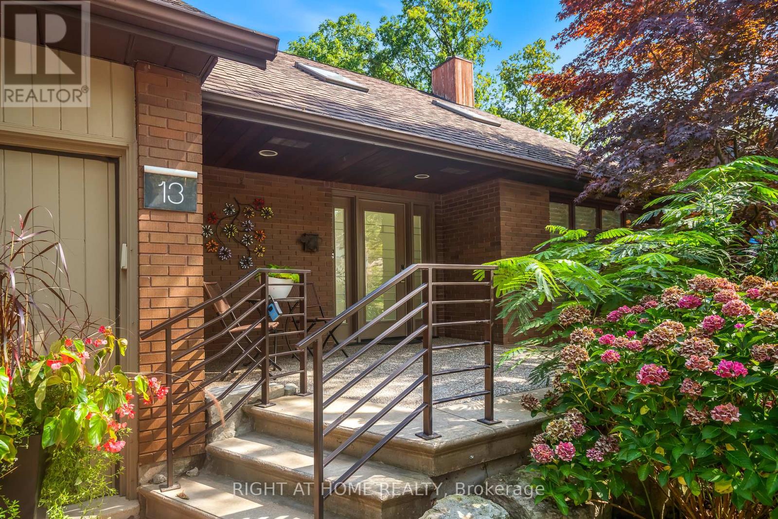 13 OAK DRIVE - 1