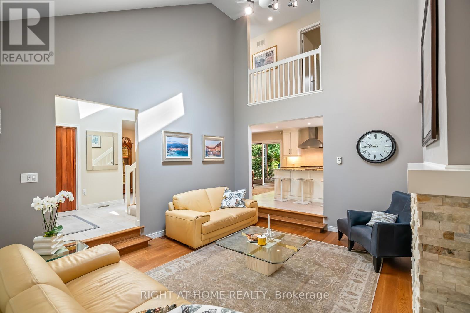 13 OAK DRIVE - 11
