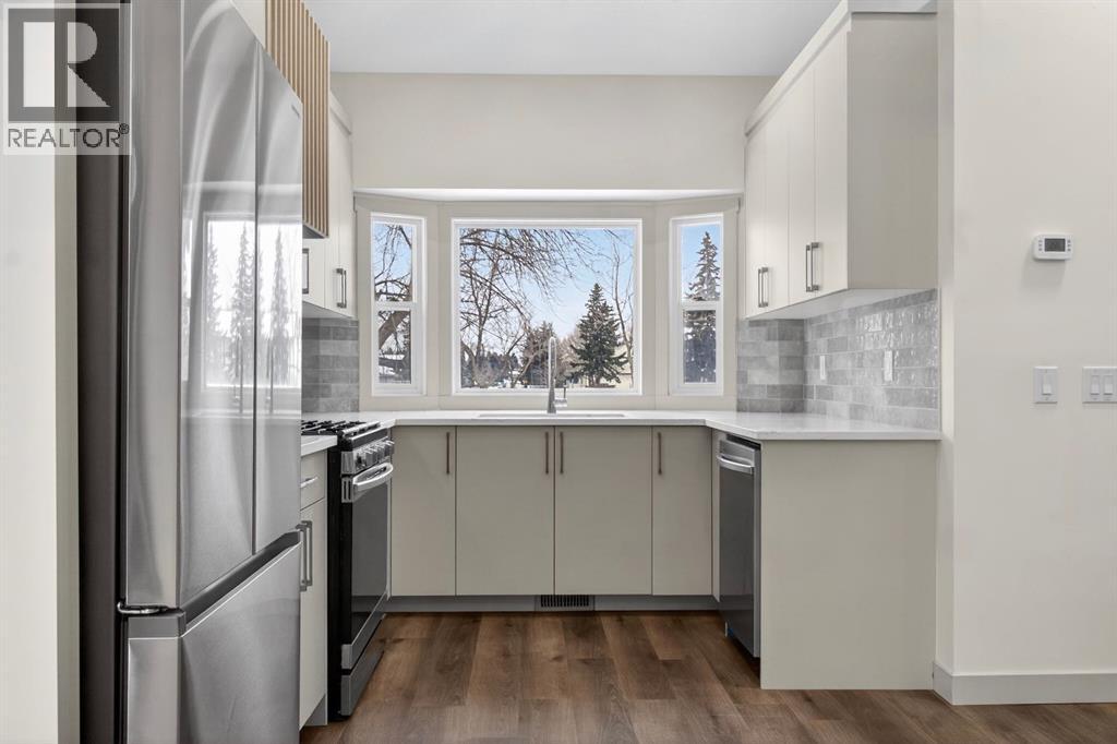 Single Family House 4 Level for Sale in  Templeview Place NE Temple Calgary 