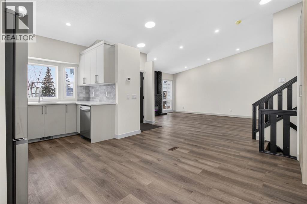 Single Family House 4 Level for Sale in  Templeview Place NE Temple Calgary 