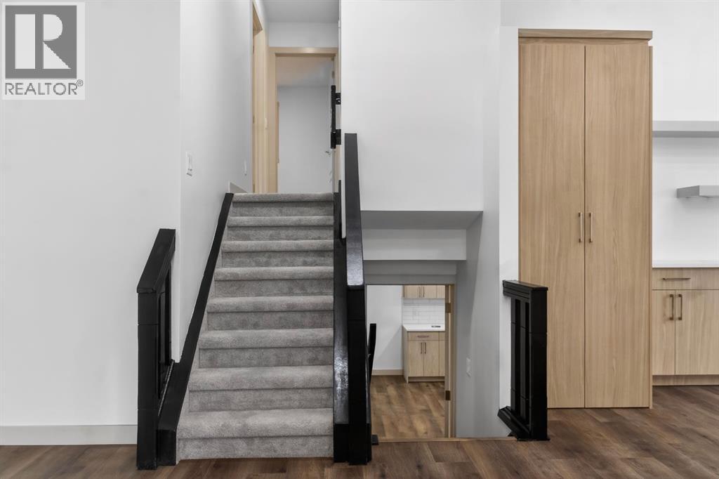 Single Family House 4 Level for Sale in  Templeview Place NE Temple Calgary 