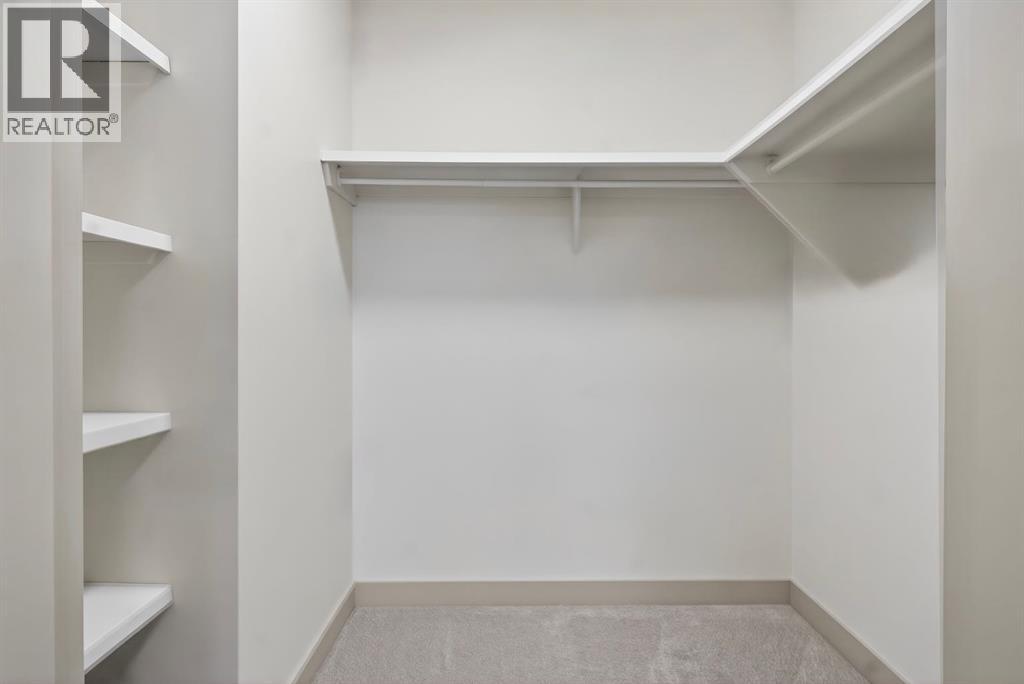 Single Family House 4 Level for Sale in  Templeview Place NE Temple Calgary 