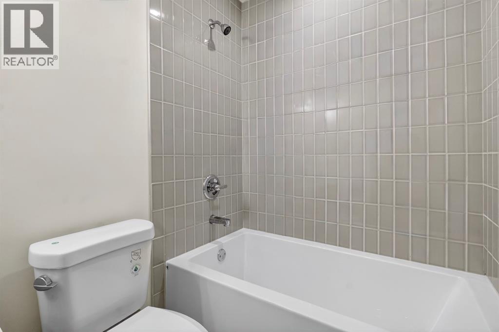 Single Family House 4 Level for Sale in  Templeview Place NE Temple Calgary 